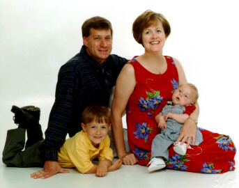 newfamily3.JPG (34558 bytes)