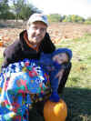 10_23_06 Pumpkin Patch (7).JPG (56566 bytes)