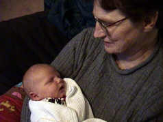 David and Grandma Carolyn.jpg (142465 bytes)