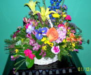 ACs_birthday_flowers.jpg (329345 bytes)