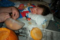 Carving Pumpkins0001.jpg (78604 bytes)