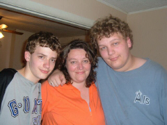 tylerpeggyrjjune05.jpg (64676 bytes)