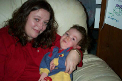 Colin and Aunt Peggy.jpg (62602 bytes)